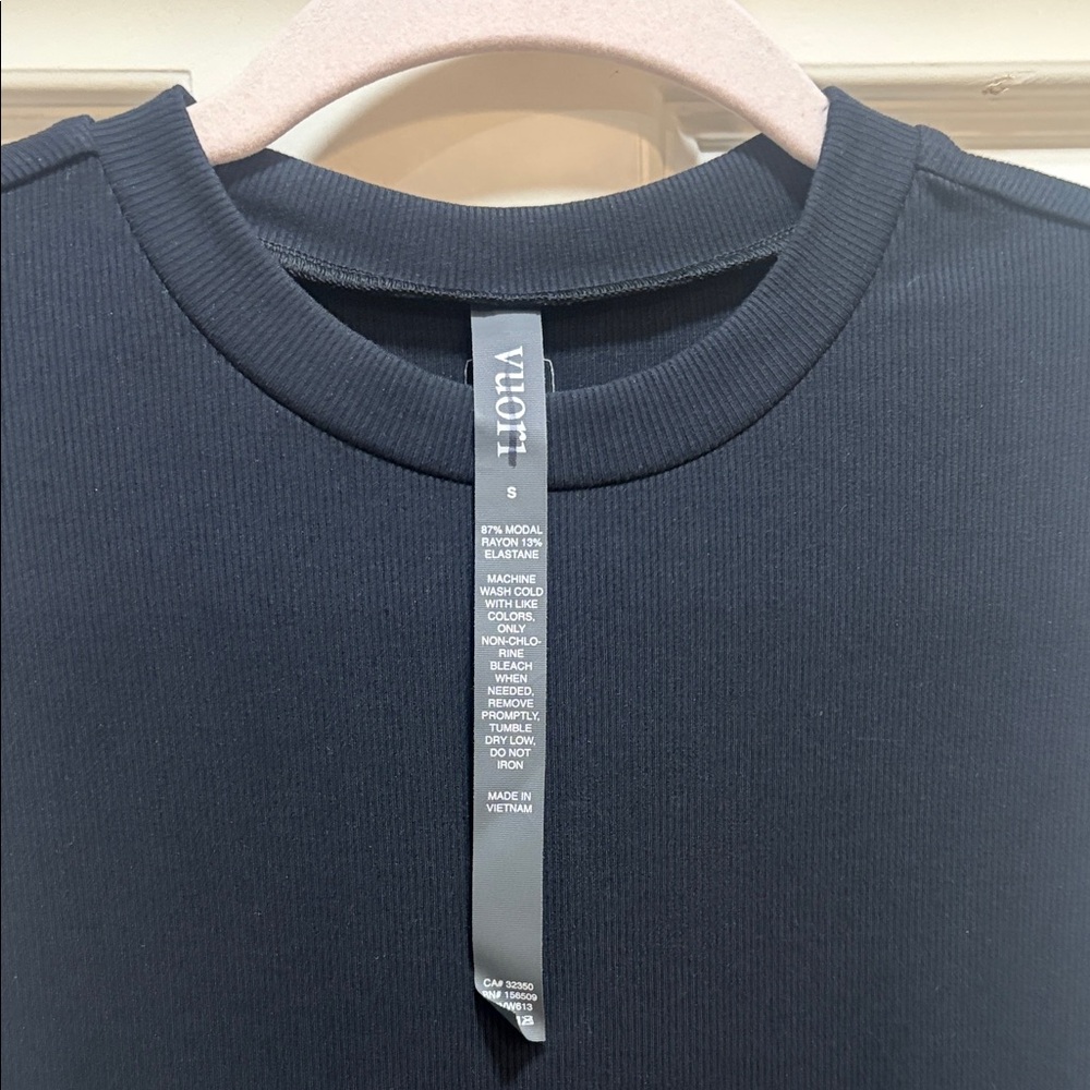 Vuori Classic Black Midi Dress - Picture 2 of 5